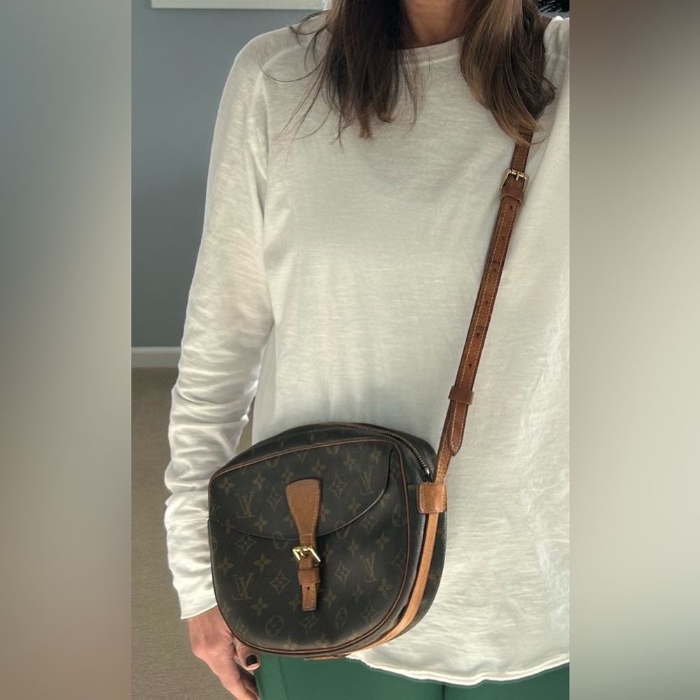 Louis Vuitton Brown Monogram Shoulder Bag - Picture 14 of 14